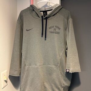 Nike New York Yankees Half Sleeve Hoodie. French Terry Cotton New no tags!